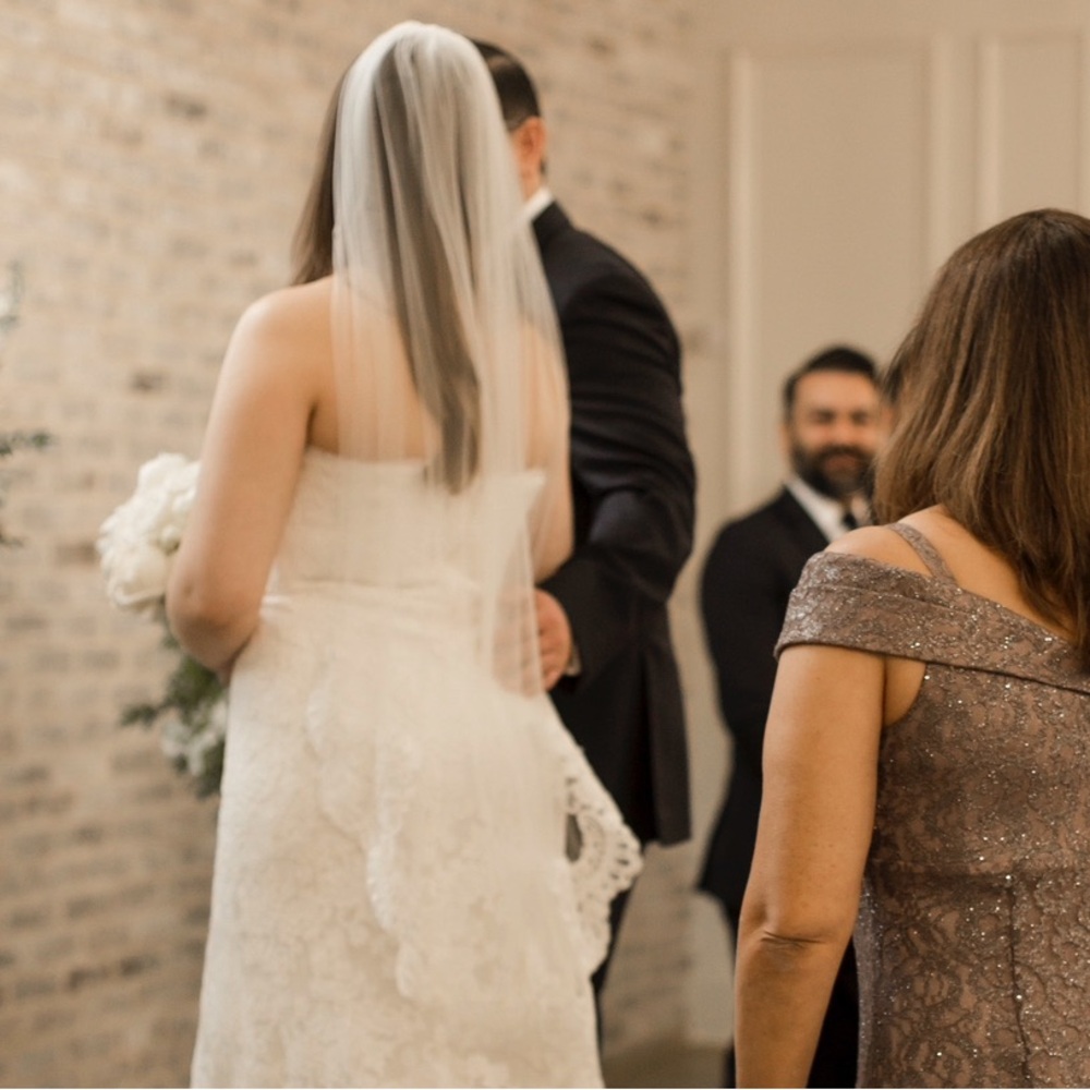 Lace Embroidered Long Wedding Veil